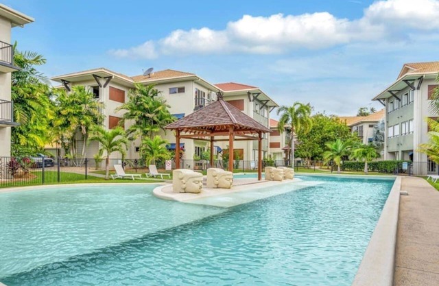 Tropical Oasis Resort style by the Beach