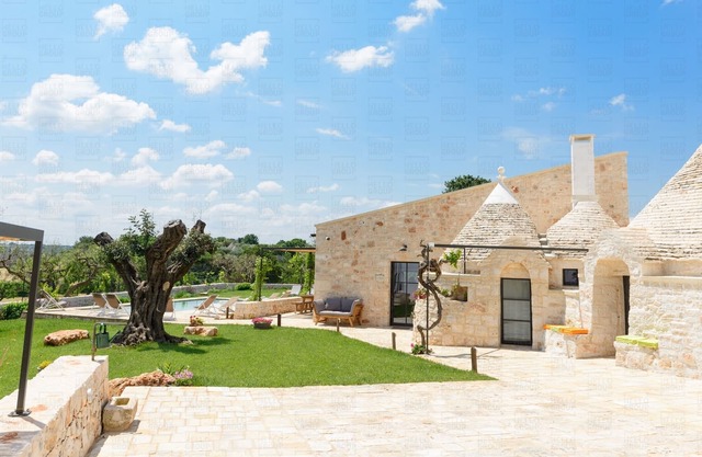 Trulli La Haya de Cucumo: complejo de lujo con trulli