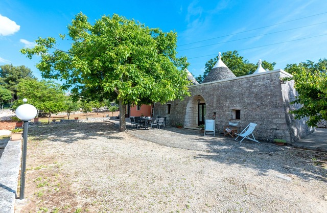 Trullo 'Dona Filomena' con terraza privada, jardín privado y Wi-Fi
