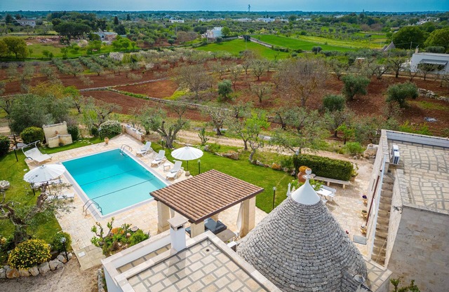 Trullo Paradise Pool - Locorotondo
