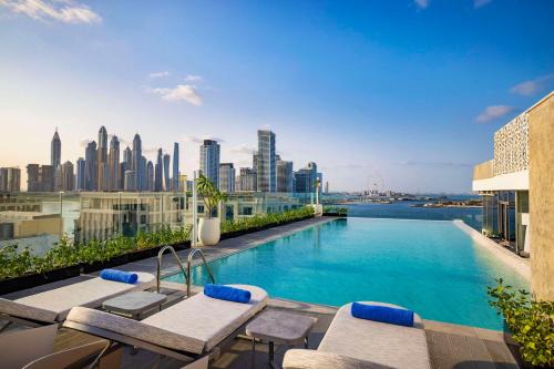 Tumbi Hotel Dubai The Palm,Tapestry Collection Hilton