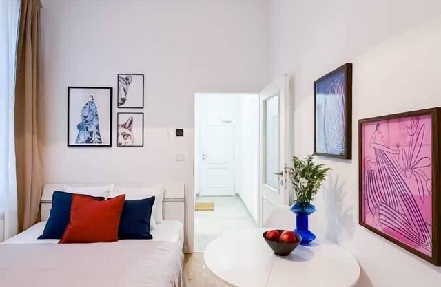 TurnKey | W Studio XI by Wenceslas square