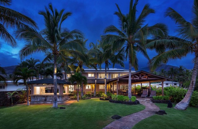 Turtle House by AvantStay | Oceanfront Group Retreat w/ Patio + Views