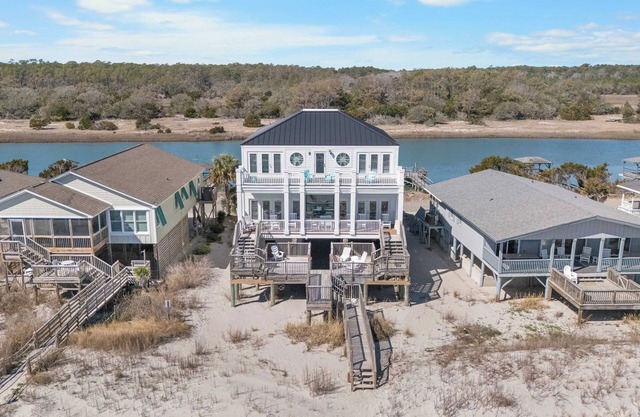 Twin Views - Oceanfront w/Creek Dock, 7-Bedrooms