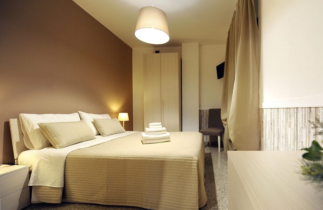 Apartamento-Familiar-Baño con ducha-Vista al Jardín