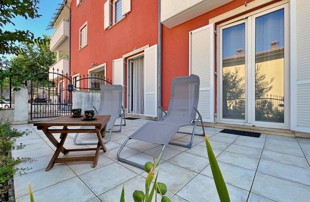 Apartamento para dos personas con una terraza Cizici, Krk (A-24374-a)