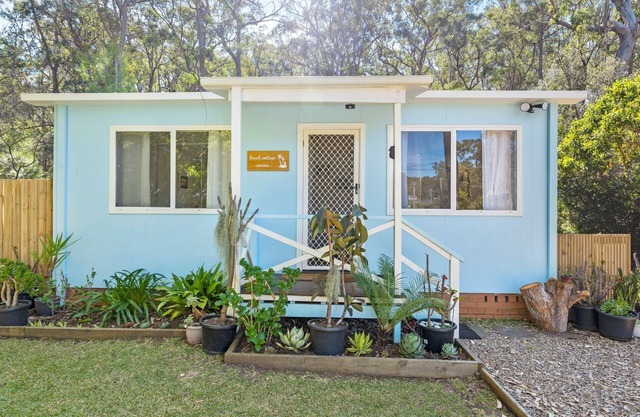 Two bedroom beach cottage close to the beach.