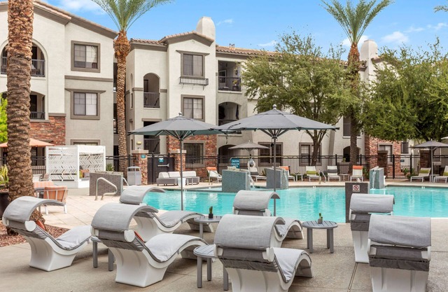 TWO CozySuites Apartment DowntownChandler