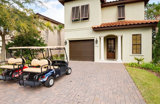 Villa Lago 1892 ~ DOS carritos de golf incluidos ~ ¡TRANVÍA GRATIS Y WIFI!