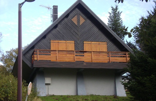 Chalet típico cerca del centro de la estación con aparcamiento privado