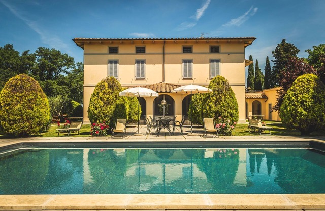 Villa de alto nivel con piscina privada y jardín, acceso gratuito a internet. Castiglione del