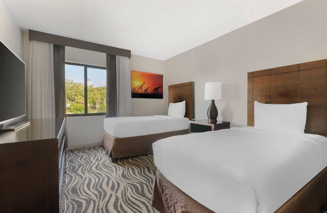 Ultimate Adventure in Florida! 2 Great Units, Near Disney's Animal Kingdom