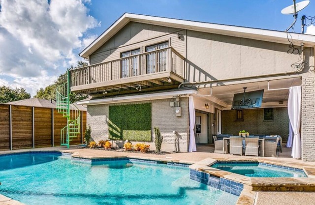 Texas House · EXPERIENCIA DE TEXAS DEFINITIVA CON PISCINA CLIMATIZADA Y SPA