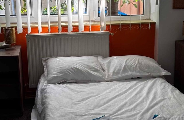 Ultra central room, ready for a good night sleep!