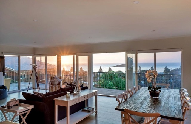 * 28 Rumbelow Str Encounter Bay - Sky View House