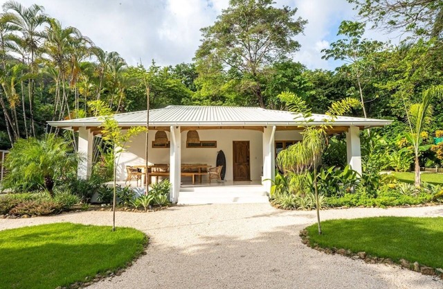 Unique beach side villa Rocamar Santa Teresa