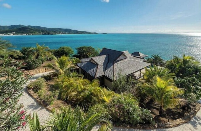 Unique Caribbean Secluded Open Air Villa 3 Bedroom