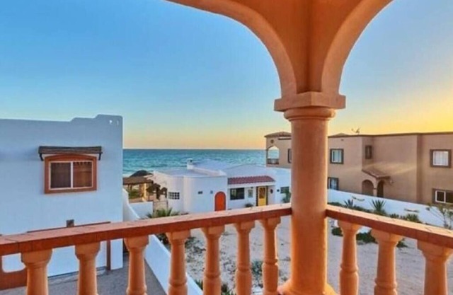 Unique Miramar Townhome Steps from the Ocean on
