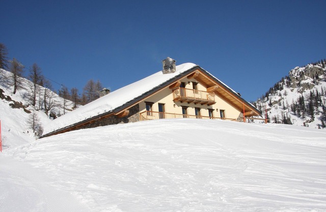 montaña único chalet ático plana en el centro de la zona de esquí de Courmayeur
