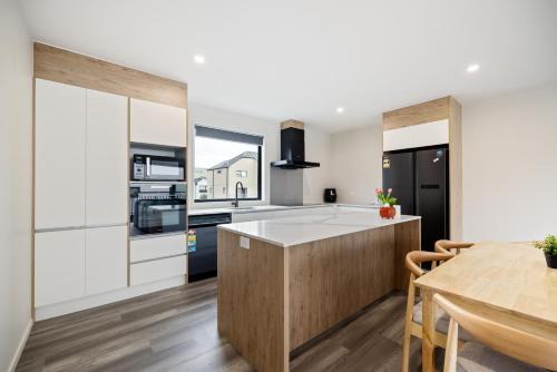 Unit 2 New Central Stay Near Christchurch Best