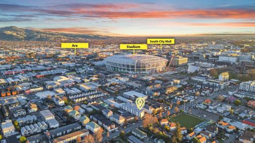 Unit 4 CBD Comfort and Style Walk Everywhere