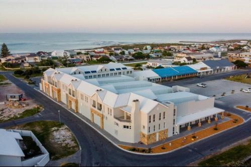 Unit 8 Alwil Ocean View Villa