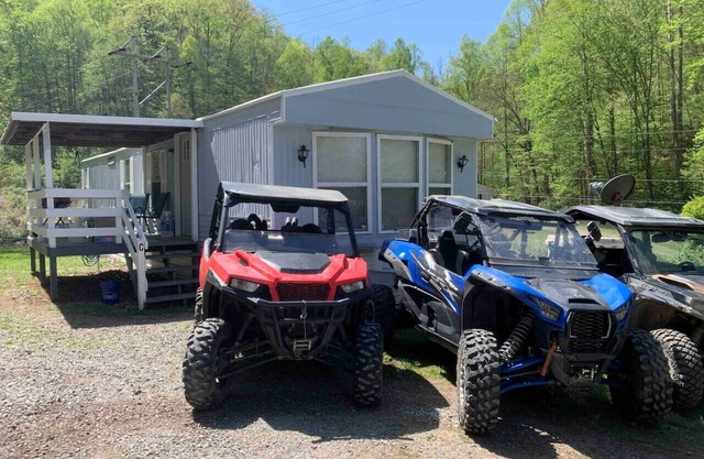 Unit C: 20 Sec Ride to Trails, Sleeps 8!