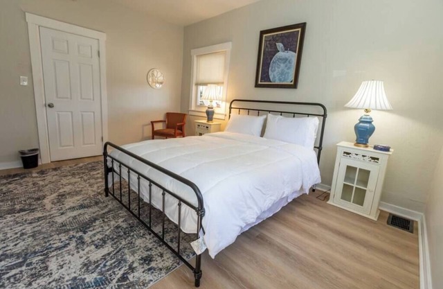 Updated & Comfy Bungalow with Parking! Easy Access