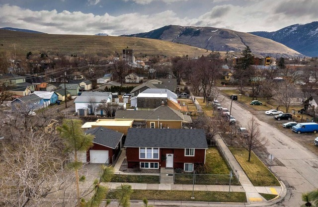 Updated Split Level Home on the Northside - Close to Downtown