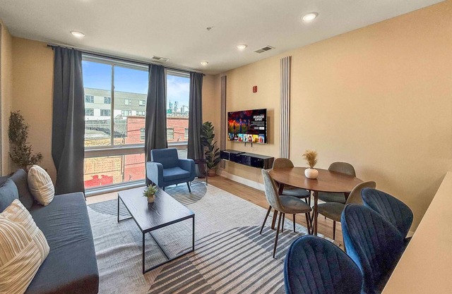 Luxury 2BD | 4 Beds | Northern Liberties
