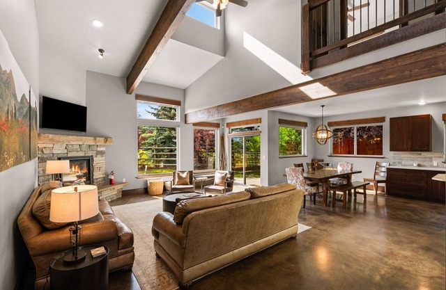 Upscale Alpine Home | Hot Tub, Deck + 15min Resort