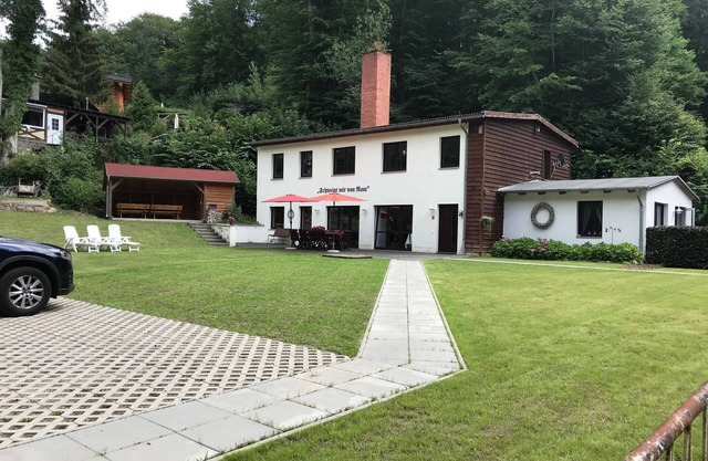 Casa de vacaciones de lujo en Bad Stuer con terraza y jardín