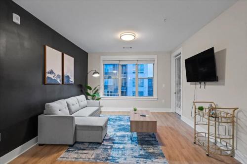 Upscale King 3BR Suite Mins to Uptown Charlotte