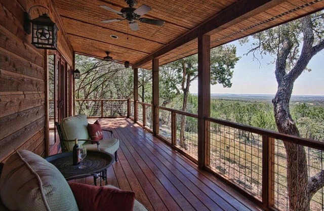 Primera cabina de lujo! Tiene todo Jacuzzi, Chimenea, Gorgeous Views !!!