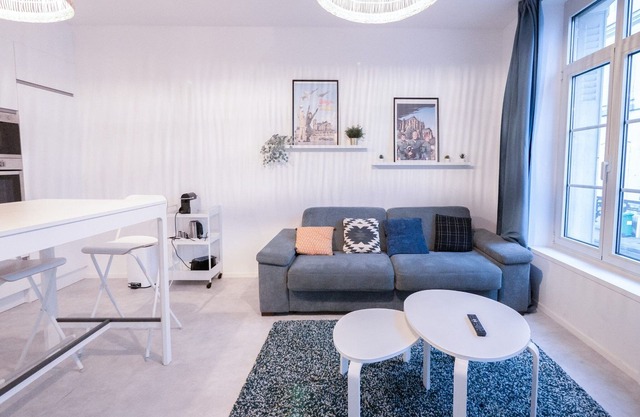 Urban Calm: una estancia luminosa y moderna
