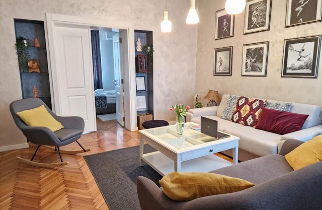 Urban Downtown Apartment