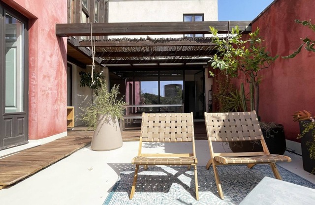 URG - Ático con terraza al castillo