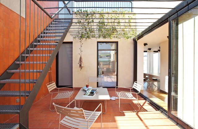Urgell - 2 Bed. 2 Bath Triple terrace penthouse