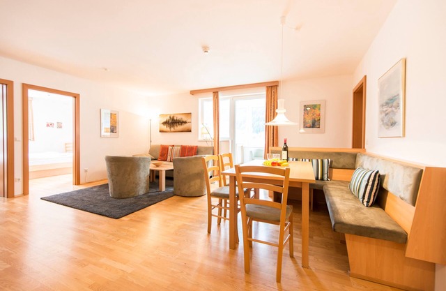 Vacation apartment/apartment for 6 guests with 110m² in Bad Gastein (273085)