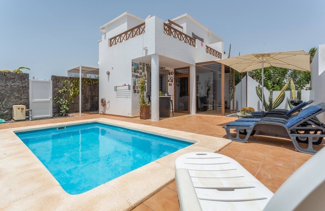 Vacation 'Ernesto' with Mountain View, Private Pool and Wi-Fi
