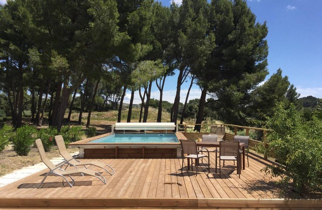 Cortijo provenzal típico en un sitio natural excepcional, el Parque Alpilles