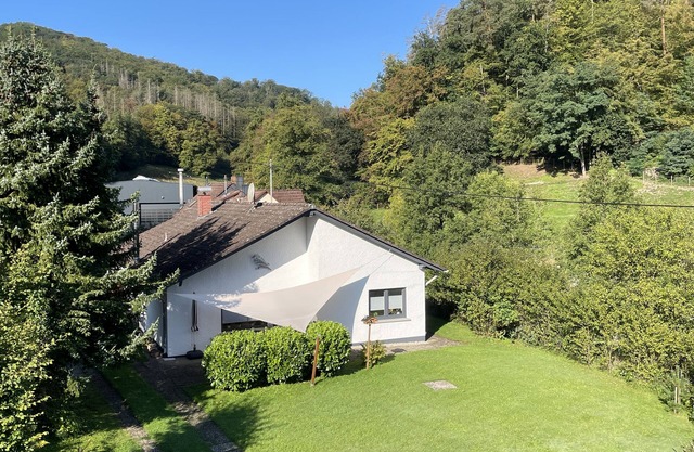 Pinzón de cabaña cerca de Coblenza y Montabaur