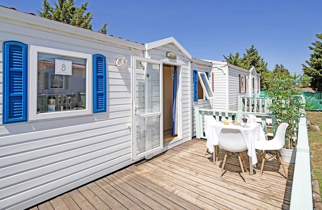 Casa de vacaciones "Bungalow La Villoria Deluxe 7" con piscina compartida, terraza privada y Wi-Fi