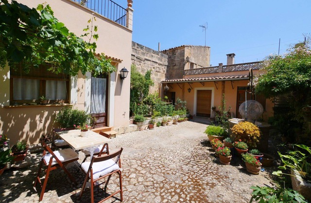 Casa Colomer con balcón, Wi-Fi y jardín
