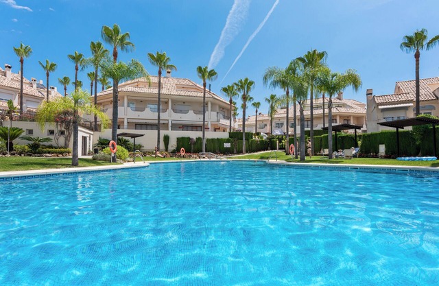 Casa de vacaciones 'Costabella' con vistas al mar, Wi-Fi y aire acondicionado