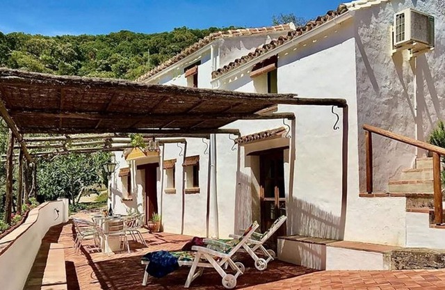 "Hide Away In Spain Farmhouse 2" con vistas a la montaña, piscina, Wi-Fi, A/C y terraza