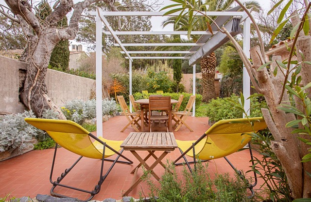 Casa de vacaciones 'La Maison et Son Jardin Clos' con terraza privada y Wi-Fi