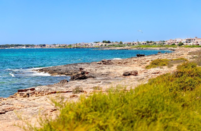 Casa Villa Sa Rapita Familiar con vistas al mar, Wi-Fi, A/C, terrazas y jardín; admite mascotas