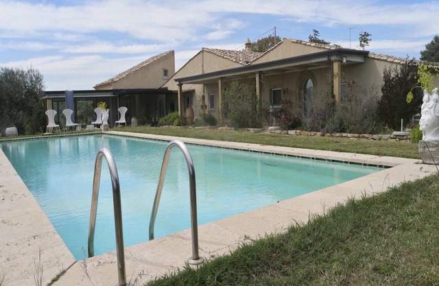 Casa de vacaciones con piscina