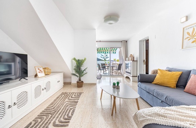 Vacaciones 'Pomelo 1' con vistas al mar, Wi-Fi y aire acondicionado